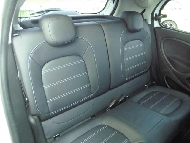 スマートフォーフォー プライム 衝突警告 オートクルーズ パノラマガラスルーフ バックセンサー 黒革シート シートヒーター 純正ブルートゥースオーディオ 取説 保証書 スペアキー(15枚目)