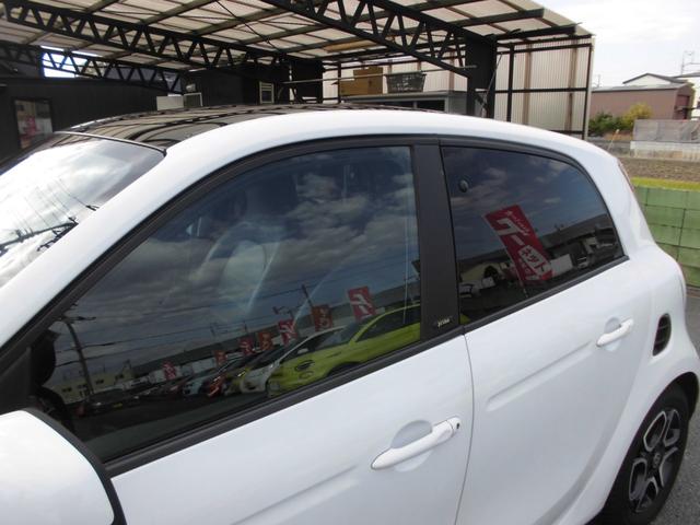 スマートフォーフォー プライム 衝突警告 オートクルーズ パノラマガラスルーフ バックセンサー 黒革シート シートヒーター 純正ブルートゥースオーディオ 取説 保証書 スペアキー(25枚目)