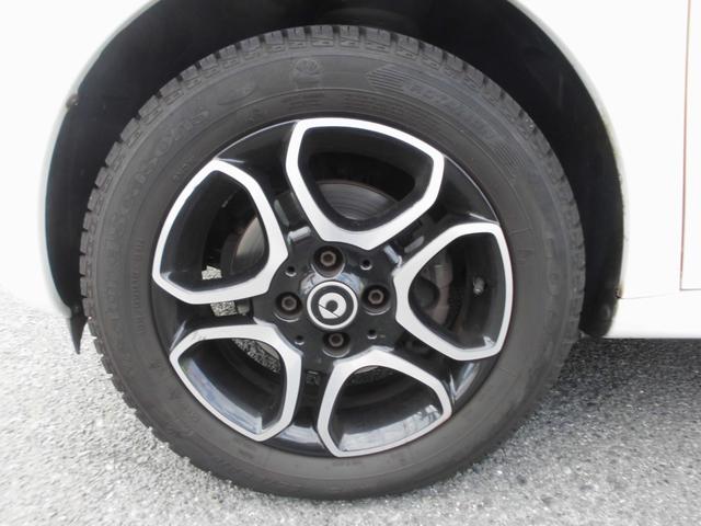 スマートフォーフォー プライム 衝突警告 オートクルーズ パノラマガラスルーフ バックセンサー 黒革シート シートヒーター 純正ブルートゥースオーディオ 取説 保証書 スペアキー(31枚目)