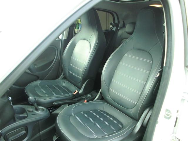 スマートフォーフォー プライム 衝突警告 オートクルーズ パノラマガラスルーフ バックセンサー 黒革シート シートヒーター 純正ブルートゥースオーディオ 取説 保証書 スペアキー(37枚目)