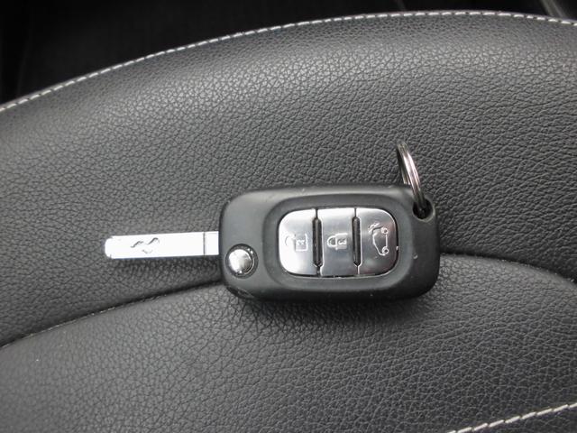 スマートフォーフォー プライム 衝突警告 オートクルーズ パノラマガラスルーフ バックセンサー 黒革シート シートヒーター 純正ブルートゥースオーディオ 取説 保証書 スペアキー(49枚目)