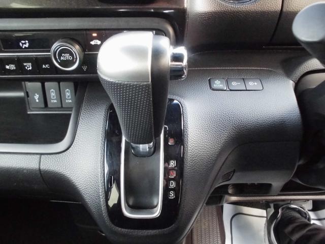 Ｎ－ＢＯＸカスタム Ｇ・Ｌターボホンダセンシング　衝突軽減ブレーキ　ＡＣＣ　ＲＫＡ　ＬＥＤヘッドライト　両側パワースライドドア　純正ナビ　ＣＤ　ＤＶＤ　ＳＤ　ＢＴ　フルセグ　Ｂカメラ　ビルトインＥＴＣ　ドライブレコーダー（13枚目）