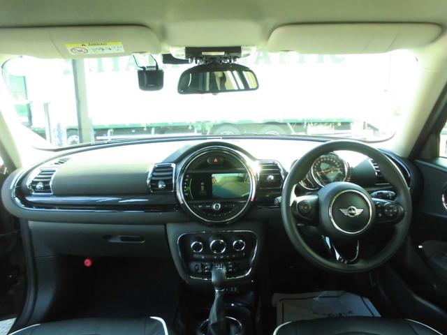 ＭＩＮＩ クーパーＤ　クラブマン　禁煙車　ＬＥＤライト　１７ＡＷ　オートクルーズ　オートライト　オートエアコン　専用シートカバー　純正ナビ　バックカメラ　ミラーＥＴＣ　ドラレコ（9枚目）