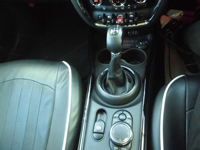 ＭＩＮＩ クーパーＤ　クラブマン　禁煙車　ＬＥＤライト　１７ＡＷ　オートクルーズ　オートライト　オートエアコン　専用シートカバー　純正ナビ　バックカメラ　ミラーＥＴＣ　ドラレコ（13枚目）