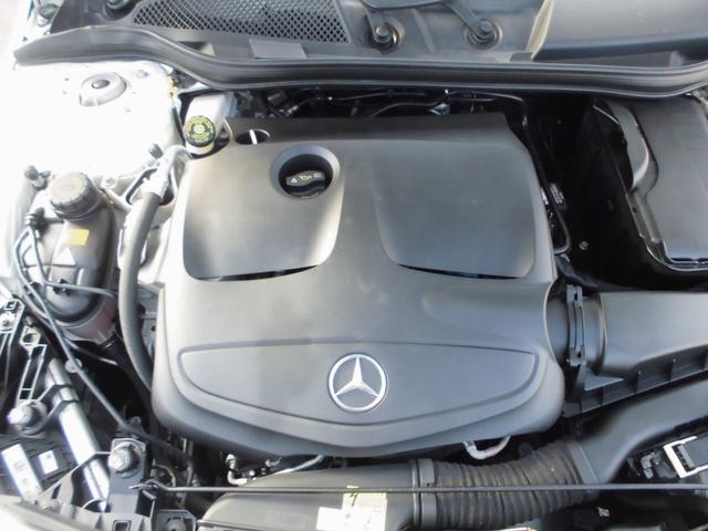 Ａクラス Ａ１８０　禁煙車　レザーＥＸＣＰＫＧ　パノラマＳＲ　レーダーセーフティＰＫＧ　ＡＣＣ　ＢＬＩＳ　ＬＥＤヘッドライト　黒革パワーシート　シートヒーター　ナビＴＶ　ＥＴＣ　Ｂカメラ　ハーマンカードンサウンド（16枚目）