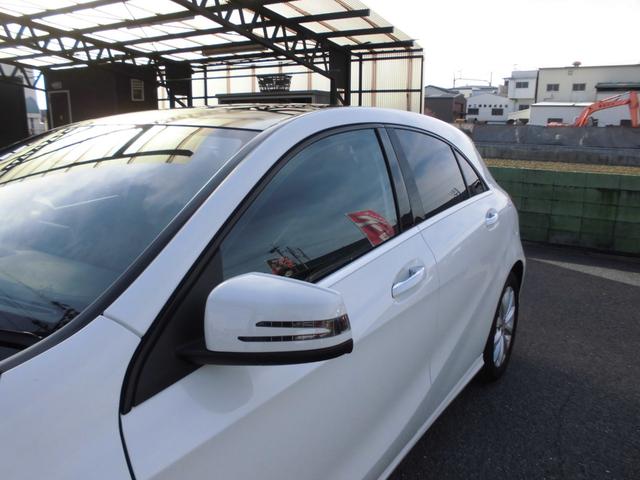 Ａクラス Ａ１８０　禁煙車　レザーＥＸＣＰＫＧ　パノラマＳＲ　レーダーセーフティＰＫＧ　ＡＣＣ　ＢＬＩＳ　ＬＥＤヘッドライト　黒革パワーシート　シートヒーター　ナビＴＶ　ＥＴＣ　Ｂカメラ　ハーマンカードンサウンド（25枚目）