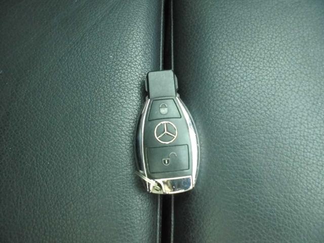 Ａクラス Ａ１８０　禁煙車　レザーＥＸＣＰＫＧ　パノラマＳＲ　レーダーセーフティＰＫＧ　ＡＣＣ　ＢＬＩＳ　ＬＥＤヘッドライト　黒革パワーシート　シートヒーター　ナビＴＶ　ＥＴＣ　Ｂカメラ　ハーマンカードンサウンド（61枚目）