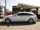 ＣＬＳ３５０シューティングブレークＡＭＧスポツパック　禁煙車　キーレスゴー　レーダーセーフティＰＫＧ　ＡＣＣ　ＢＬＩＳ　ＲＫＡ　ＰＴＳ　ＬＥＤヘッドライト　パワーテールゲート　黒革　前後シートヒーター　ナビ　ＤＴＶ　ＥＴＣ　Ｂカメラ　ＧＰＳレーダー(5枚目)