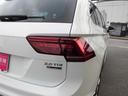 TDI 4モーション ハイライン 禁煙車 レザーシートPKG ACC フロント・サイド・レーンアシスト LEDヘッドライト パワーテールゲート 革シート シートヒーター 純正ナビ DTV ETC 360カメラ ドラレコ(28枚目)
