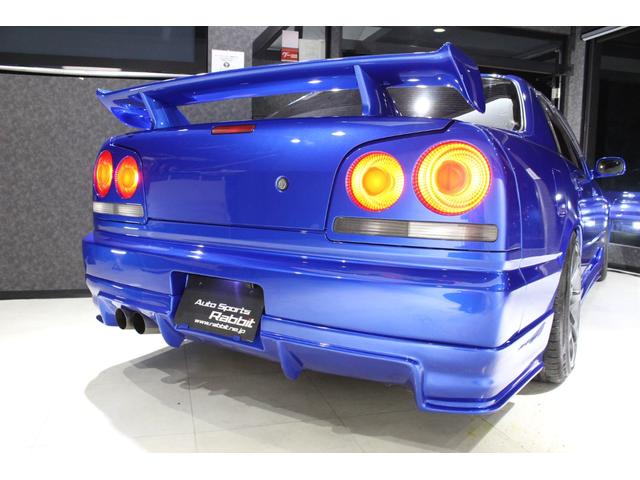 スカイライン ２５ＧＴ－Ｘ　フルエアロ　ＧＰスポーツ車高調　デュアルマフラー　３連メーター　モモステアリング　キセノンライト　クリアウィンカー　２ドア用リアスポイラー　ＲＡＹＳ１８ＡＷ（19枚目）