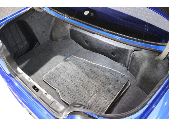 スカイライン ２５ＧＴ－Ｘ　フルエアロ　ＧＰスポーツ車高調　デュアルマフラー　３連メーター　モモステアリング　キセノンライト　クリアウィンカー　２ドア用リアスポイラー　ＲＡＹＳ１８ＡＷ（21枚目）