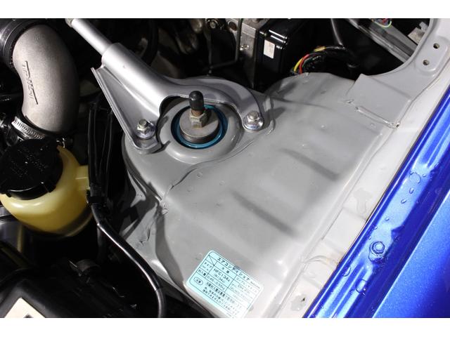 スカイライン ２５ＧＴ－Ｘ　フルエアロ　ＧＰスポーツ車高調　デュアルマフラー　３連メーター　モモステアリング　キセノンライト　クリアウィンカー　２ドア用リアスポイラー　ＲＡＹＳ１８ＡＷ（37枚目）