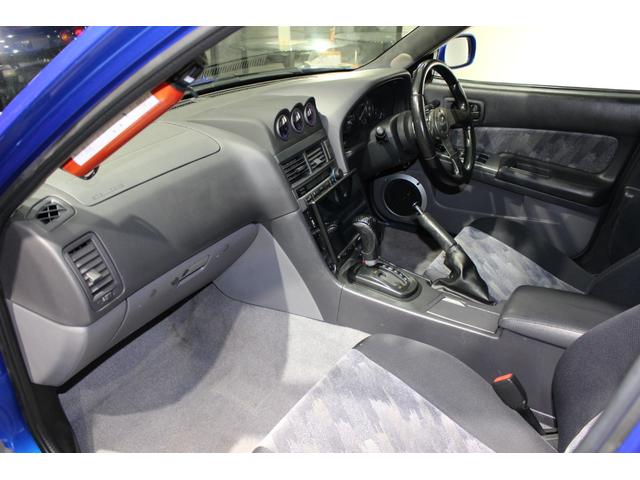 スカイライン ２５ＧＴ－Ｘ　フルエアロ　ＧＰスポーツ車高調　デュアルマフラー　３連メーター　モモステアリング　キセノンライト　クリアウィンカー　２ドア用リアスポイラー　ＲＡＹＳ１８ＡＷ（38枚目）