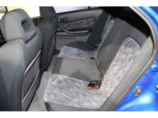 スカイライン ２５ＧＴ－Ｘ　フルエアロ　ＧＰスポーツ車高調　デュアルマフラー　３連メーター　モモステアリング　キセノンライト　クリアウィンカー　２ドア用リアスポイラー　ＲＡＹＳ１８ＡＷ（42枚目）