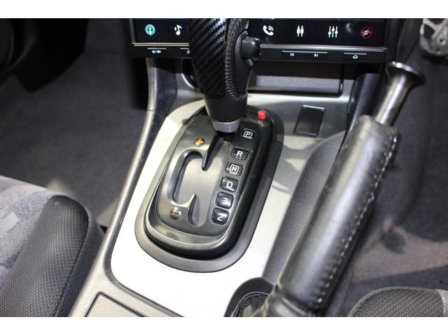 スカイライン ２５ＧＴ－Ｘ　フルエアロ　ＧＰスポーツ車高調　デュアルマフラー　３連メーター　モモステアリング　キセノンライト　クリアウィンカー　２ドア用リアスポイラー　ＲＡＹＳ１８ＡＷ（51枚目）