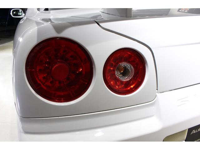 スカイライン ２５ＧＴターボ　フルエアロ　ＢＬＩＴＺ前置きインタークーラー　ＴＥＩＮ車高調　ＦＧＫマフラー　ＬＥＤテール　ＨＫＳブローオフバルブ　ＵＲＡＳバンパー　キセノンライト　プライバシーガラス　ＢＢＳ１８ＡＷ（13枚目）