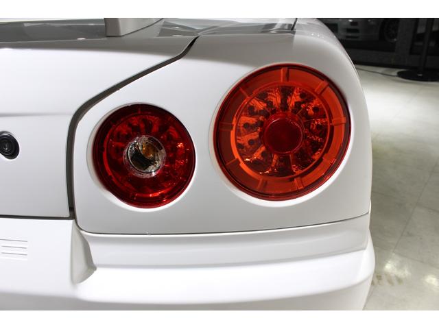 スカイライン ２５ＧＴターボ　フルエアロ　ＢＬＩＴＺ前置きインタークーラー　ＴＥＩＮ車高調　ＦＧＫマフラー　ＬＥＤテール　ＨＫＳブローオフバルブ　ＵＲＡＳバンパー　キセノンライト　プライバシーガラス　ＢＢＳ１８ＡＷ（14枚目）
