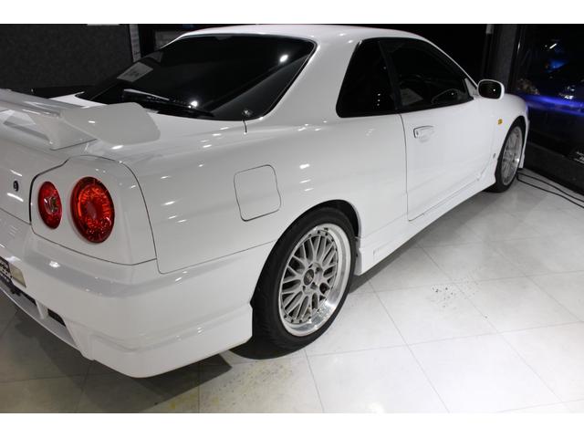 スカイライン ２５ＧＴターボ　フルエアロ　ＢＬＩＴＺ前置きインタークーラー　ＴＥＩＮ車高調　ＦＧＫマフラー　ＬＥＤテール　ＨＫＳブローオフバルブ　ＵＲＡＳバンパー　キセノンライト　プライバシーガラス　ＢＢＳ１８ＡＷ（22枚目）