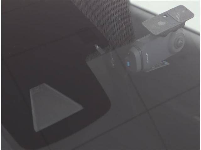 プリウス SセーフティプラスII フルセグ メモリーナビ ミュージックプレイヤー接続可 バックカメラ 衝突被害軽減システム ETC ドラレコ LEDヘッドランプ ワンオーナー 記録簿(13枚目)