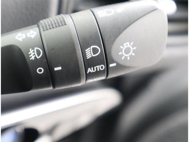 プリウス SセーフティプラスII フルセグ メモリーナビ ミュージックプレイヤー接続可 バックカメラ 衝突被害軽減システム ETC ドラレコ LEDヘッドランプ ワンオーナー 記録簿(24枚目)