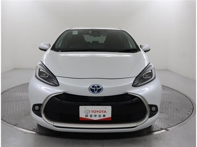 �f�U�C���̗ǂ��A�N�A�ł�