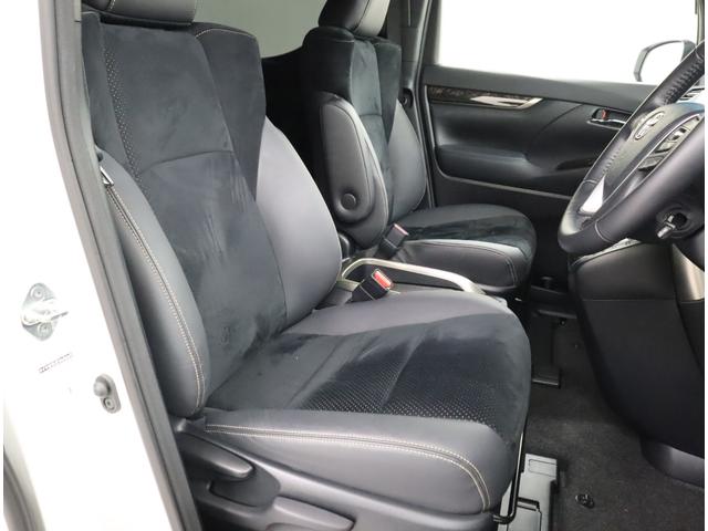 アルファード ２．５Ｓ　タイプゴールドＩＩＩ　サンルーフ　フルセグ　メモリーナビ　ＤＶＤ再生　ミュージックプレイヤー接続可　後席モニター　バックカメラ　衝突被害軽減システム　ＥＴＣ　ドラレコ　両側電動スライド　ＬＥＤヘッドランプ　乗車定員７人（5枚目）