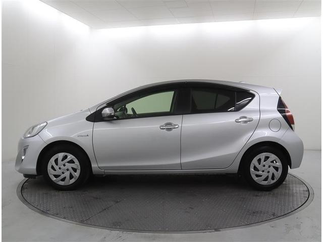 アクア Ｓスタイルブラック　ワンセグ　メモリーナビ　ミュージックプレイヤー接続可　バックカメラ　衝突被害軽減システム　ＬＥＤヘッドランプ　ワンオーナー　記録簿（3枚目）