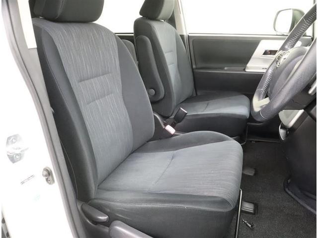 ヴォクシー ＺＳ　フルセグ　メモリーナビ　ＤＶＤ再生　ミュージックプレイヤー接続可　バックカメラ　ＥＴＣ　両側電動スライド　ＨＩＤヘッドライト　ウオークスルー　乗車定員７人　３列シート　ワンオーナー（5枚目）