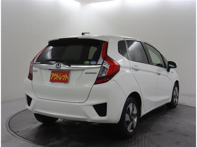 フィットハイブリッド Ｆパッケージ　ワンセグ　メモリーナビ　ＤＶＤ再生　ミュージックプレイヤー接続可　バックカメラ　衝突被害軽減システム　ワンオーナー（4枚目）