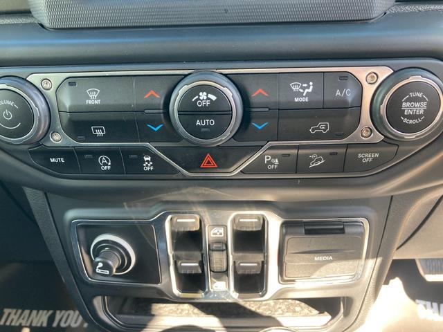 スポーツ 1オーナー 3.6L AppleCarPlay フロントサイドリアビューカメラ 純正前後ドライブレコーダー ETC 17インチAW アクティブクルーズコントロール LEDヘッドライトデイライトフォグ(43枚目)