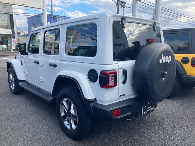 ジープ・ラングラーアンリミテッド サハラ 黒革シート 純正ナビフルセグTV Bluetooth フロントサイドバックカメラ アダプティブクルーズコントロール シートヒーター LEDヘッドライト 純正18インチAW ESC ETC2.0(9枚目)