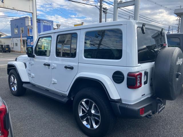 ジープ・ラングラーアンリミテッド サハラ 黒革シート 純正ナビフルセグTV Bluetooth フロントサイドバックカメラ アダプティブクルーズコントロール シートヒーター LEDヘッドライト 純正18インチAW ESC ETC2.0(10枚目)