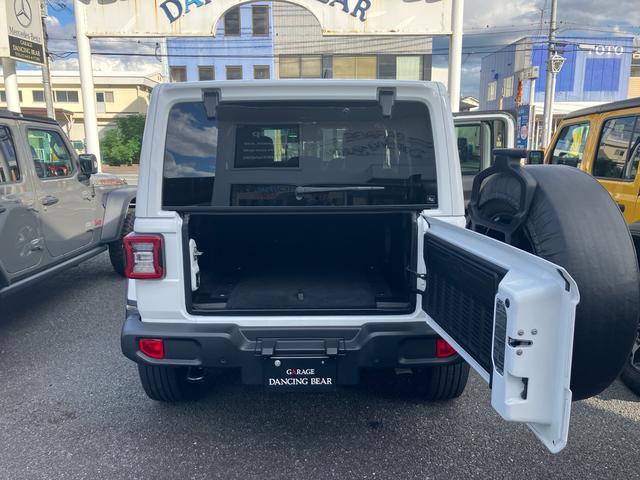 ジープ・ラングラーアンリミテッド サハラ 黒革シート 純正ナビフルセグTV Bluetooth フロントサイドバックカメラ アダプティブクルーズコントロール シートヒーター LEDヘッドライト 純正18インチAW ESC ETC2.0(43枚目)