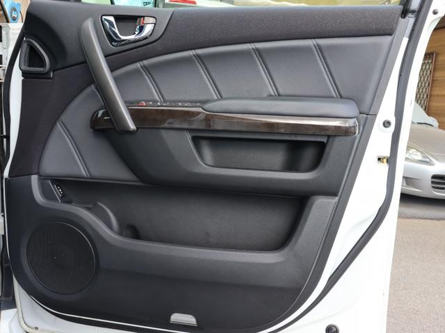 エリシオンプレステージ ＳＧ　黒革シート　ＨＤＤナビ　バックカメラ　スマートキー　フリップダウンモニター　両側パワースライド　クルーズコントロール　ＨＩＤ　ＥＴＣ　シートヒーター　禁煙・１オーナー　最終後期モデル　点検記録簿（26枚目）