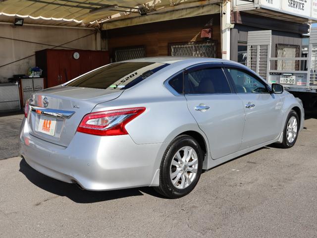 ティアナ ＸＬ　ナビＡＶＭパッケージ　アラウンドビューモニター　インテリキー　エマージェンシーブレーキ　ＨＩＤ　ビルトインＥＴＣ　パワーシート　ＬＤＷ　ＢＳＷ　オットマン　クルーズコントロール　禁煙・１オーナー（2枚目）