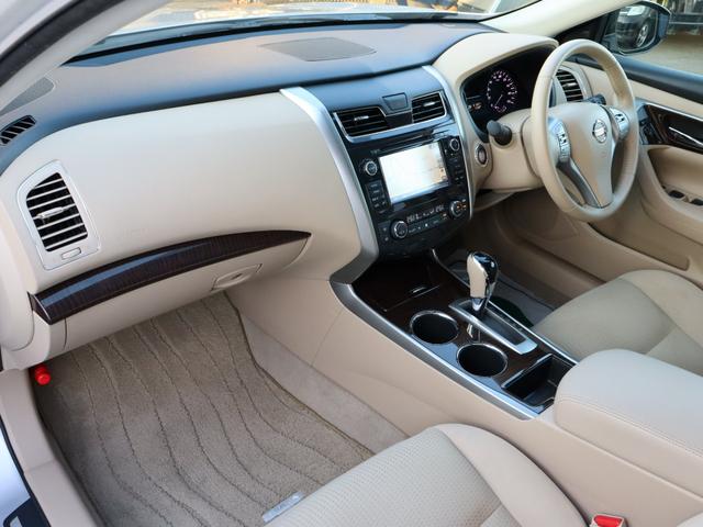 ティアナ ＸＬ　ナビＡＶＭパッケージ　アラウンドビューモニター　インテリキー　エマージェンシーブレーキ　ＨＩＤ　ビルトインＥＴＣ　パワーシート　ＬＤＷ　ＢＳＷ　オットマン　クルーズコントロール　禁煙・１オーナー（27枚目）