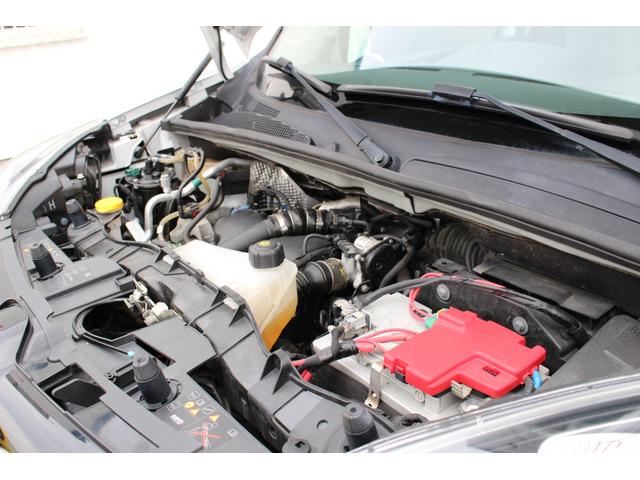 カングー 　グランカングー１．５ｄｃｉ　６速ＡＴ　ディーゼルターボ　７人乗り　左ハンドル（50枚目）