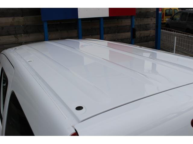 カングー 　グランカングー１．５ｄｃｉ　６速ＡＴ　ディーゼルターボ　７人乗り　左ハンドル（53枚目）