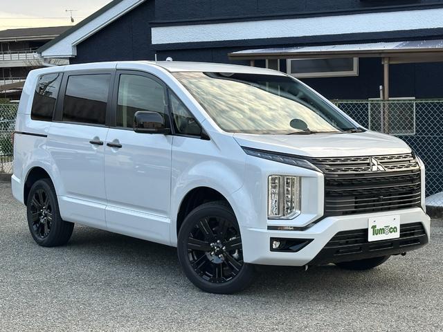 デリカＤ：５ ブラックエディション　レザーシート・前席シートヒーター・ステアリングヒーター・運転席パワーシート・両側パワースライドドア・パワーバックドア・Ｅ－Ａｓｓｉｓｔ・ＢＳＷ／ＬＣＡ［ＲＣＴＡ］・電動ステップレス・フロアマット（2枚目）