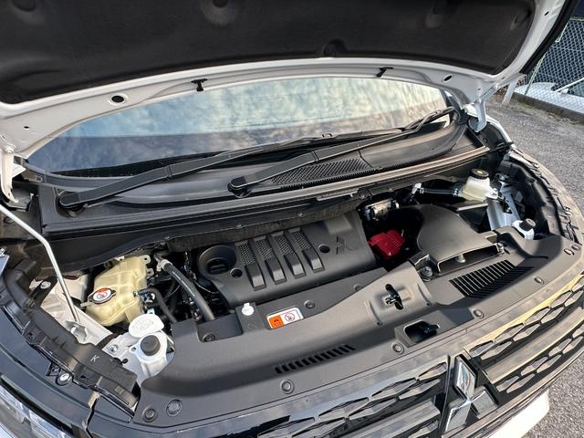 デリカＤ：５ ブラックエディション　レザーシート・前席シートヒーター・ステアリングヒーター・運転席パワーシート・両側パワースライドドア・パワーバックドア・Ｅ－Ａｓｓｉｓｔ・ＢＳＷ／ＬＣＡ［ＲＣＴＡ］・電動ステップレス・フロアマット（36枚目）