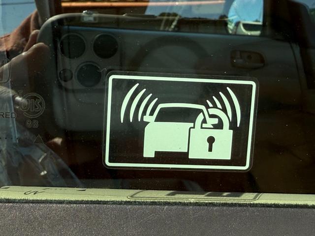 N-BOXカスタム G・Lパッケージ ホンダD下取車/ETC/パワースライドドア/スマートキー/プッシュスタート/ステアリングスイッチ/横滑り防止機能/アイドリングストップ/純正CDオーディオ/オートエアコン/車検整備付/保証付/禁煙車(23枚目)