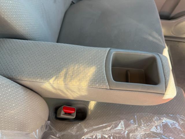 N-BOXカスタム G・Lパッケージ ホンダD下取車/ETC/パワースライドドア/スマートキー/プッシュスタート/ステアリングスイッチ/横滑り防止機能/アイドリングストップ/純正CDオーディオ/オートエアコン/車検整備付/保証付/禁煙車(26枚目)