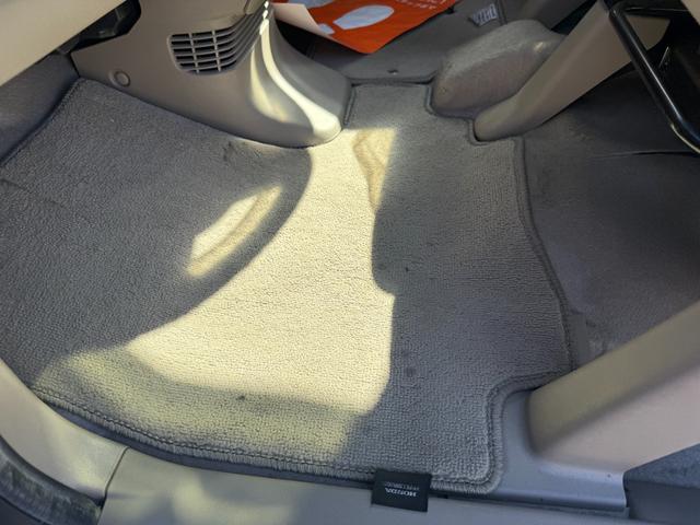 N-BOXカスタム G・Lパッケージ ホンダD下取車/ETC/パワースライドドア/スマートキー/プッシュスタート/ステアリングスイッチ/横滑り防止機能/アイドリングストップ/純正CDオーディオ/オートエアコン/車検整備付/保証付/禁煙車(28枚目)