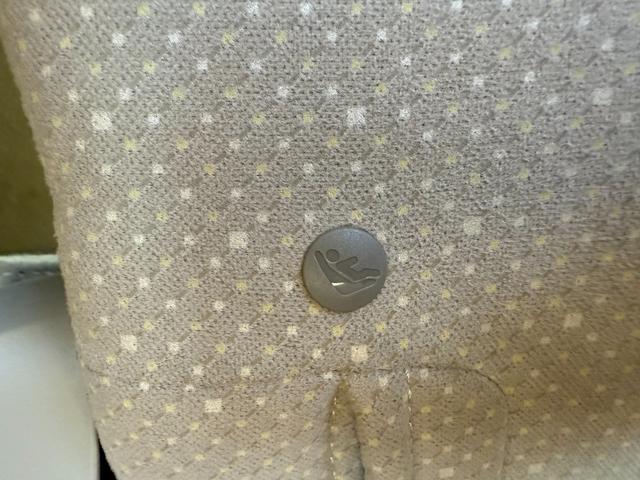 N-BOXカスタム G・Lパッケージ ホンダD下取車/ETC/パワースライドドア/スマートキー/プッシュスタート/ステアリングスイッチ/横滑り防止機能/アイドリングストップ/純正CDオーディオ/オートエアコン/車検整備付/保証付/禁煙車(31枚目)