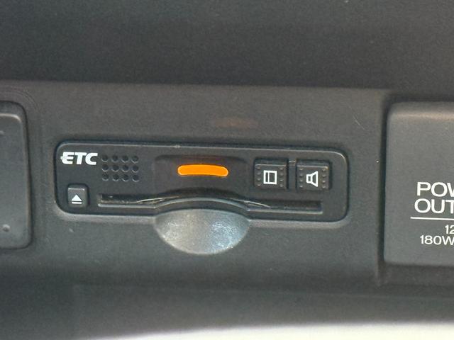 N-BOXカスタム G ターボSSブラックスタイルパッケージ 純正9インチナビ/バックカメラ/フルセグ/Bluetooth/衝突軽減ブレーキ/シートヒータ/ETC/両側パワスラ/クルコン/パドルハーフレザー/HID/LEDフォグ/ホンダD下取車/禁煙/車検整備付(21枚目)