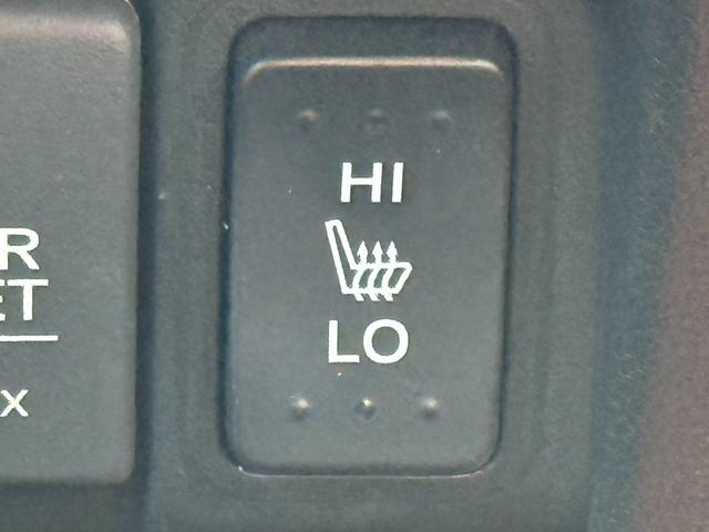 N-BOXカスタム G ターボSSブラックスタイルパッケージ 純正9インチナビ/バックカメラ/フルセグ/Bluetooth/衝突軽減ブレーキ/シートヒータ/ETC/両側パワスラ/クルコン/パドルハーフレザー/HID/LEDフォグ/ホンダD下取車/禁煙/車検整備付(22枚目)