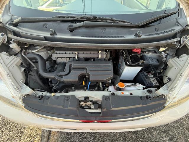 ムーヴ Ｌ　純正ナビ／ＴＶ／Ｂｌｕｅｔｏｏｔｈ／ユピテル製ドライブレコーダー／走行２００００ｋ／アイドリングストップ／オートエアコン／キーレス／医療法人ワンオーナー／ディーラー下取車／禁煙車／車検整備／保証付（8枚目）