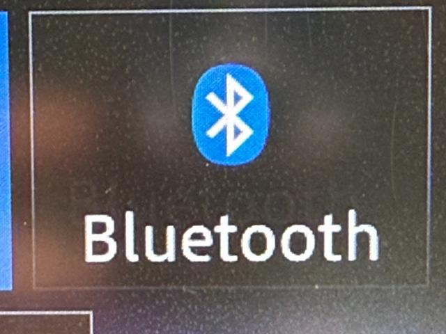 プリウス Ｇ　最終後期型／レーダークルーズ／純正ナビ／ＴＶ／Ｂｌｕｅｔｏｏｔｈ／バックカメラ／純正ドラレコ／ＥＴＣ車載器／衝突軽減ブレーキ／パワーシート／ハーフレザー／キー２個／ＨＩＤ／Ｆフォグランプ／車検整備付（7枚目）