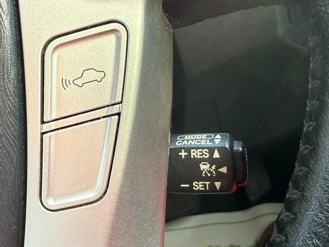 プリウス Ｇ　最終後期型／レーダークルーズ／純正ナビ／ＴＶ／Ｂｌｕｅｔｏｏｔｈ／バックカメラ／純正ドラレコ／ＥＴＣ車載器／衝突軽減ブレーキ／パワーシート／ハーフレザー／キー２個／ＨＩＤ／Ｆフォグランプ／車検整備付（27枚目）