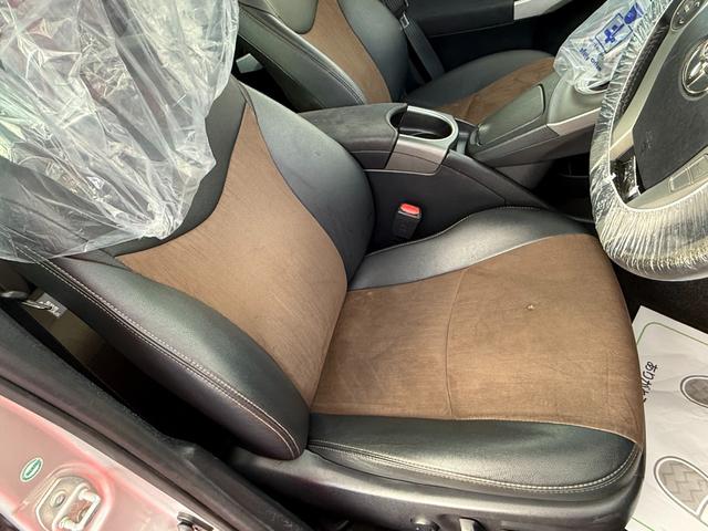 プリウス Ｇ　最終後期型／レーダークルーズ／純正ナビ／ＴＶ／Ｂｌｕｅｔｏｏｔｈ／バックカメラ／純正ドラレコ／ＥＴＣ車載器／衝突軽減ブレーキ／パワーシート／ハーフレザー／キー２個／ＨＩＤ／Ｆフォグランプ／車検整備付（36枚目）